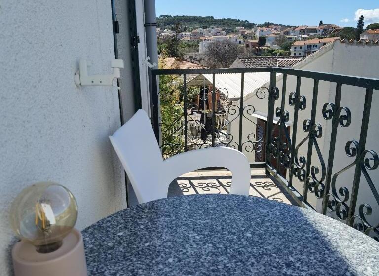 اتاق استاندارد با چشم‌انداز دریا, Apartments Neva Supetar
