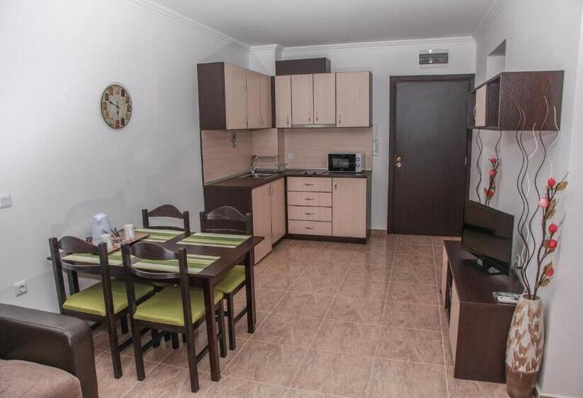 Студио Стандарт Вид на Бассейн, Olymp Apart Complex