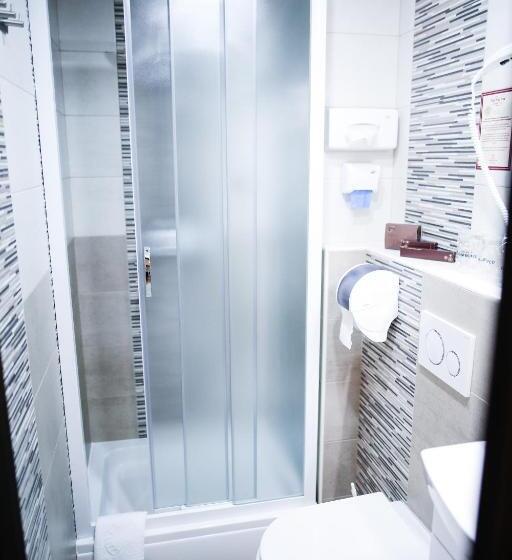 اتاق استاندارد سه نفره, Guest House Vila Moj Mir