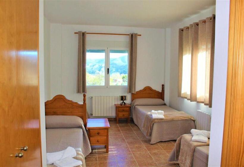 اتاق استاندارد چهار تخته, Hostal Rural Fidel Garcia Guzman