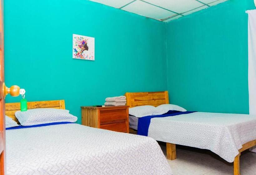اتاق استاندارد با سرویس بهداشتی مشترک, Hostal Familiar Argeñal