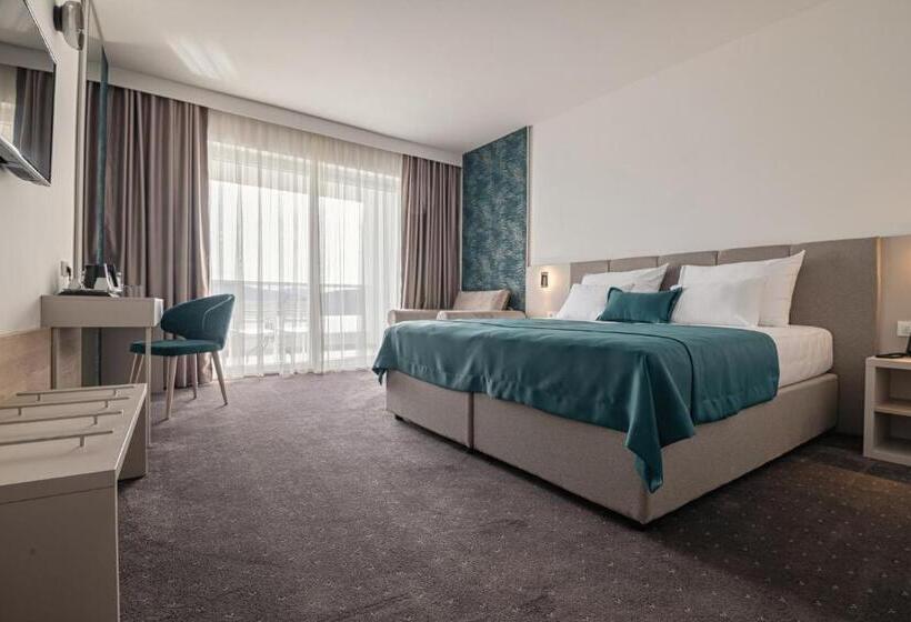 اتاق سوپریور با چشم‌انداز دریا, Marea Hotel & Spa