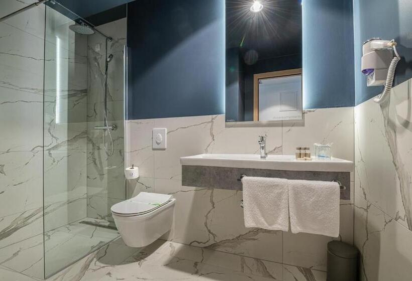اتاق سوپریور با چشم‌انداز دریا, Marea Hotel & Spa