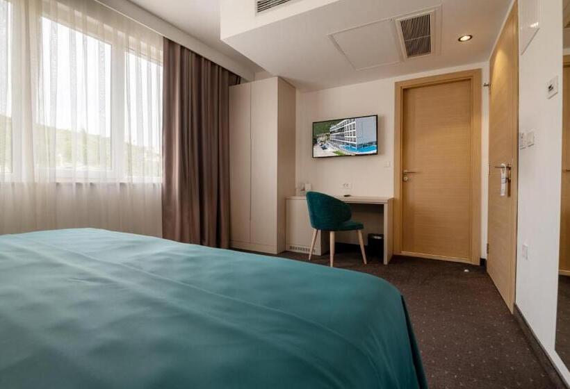 اتاق استاندارد با چشم‌انداز باغ, Marea Hotel & Spa