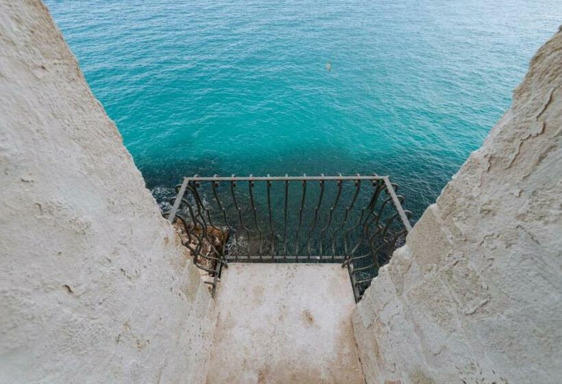 سوییت سوپریور با چشم‌انداز دریا, Tre Archi Suite & Relais