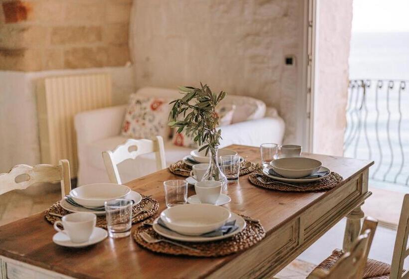 سوییت سوپریور با چشم‌انداز دریا, Tre Archi Suite & Relais