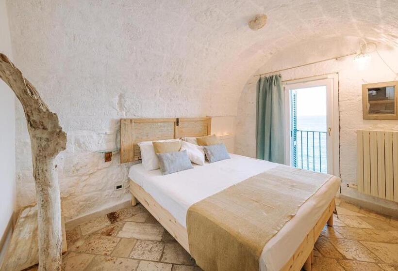 سوییت سوپریور با چشم‌انداز دریا, Tre Archi Suite & Relais