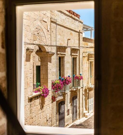 سوئیت با وان آب گرم, Tre Archi Suite & Relais