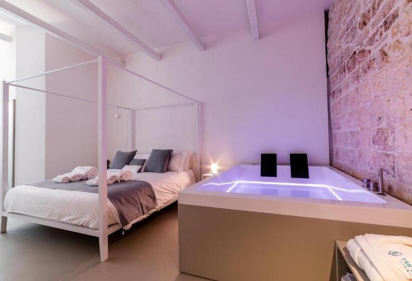 سوئیت با وان آب گرم, Tre Archi Suite & Relais