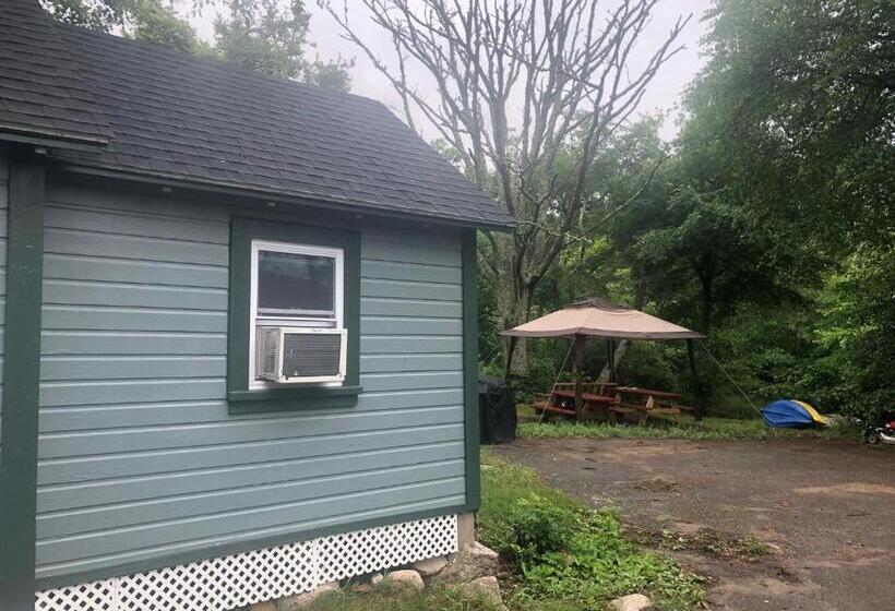 בית, 2 חדרי שינה, Herring Run Motel And Tiny Cabins
