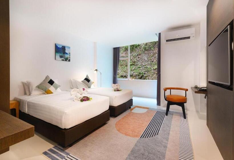 اتاق سوپریور با چشم‌انداز, Hilltop Wellness Resort