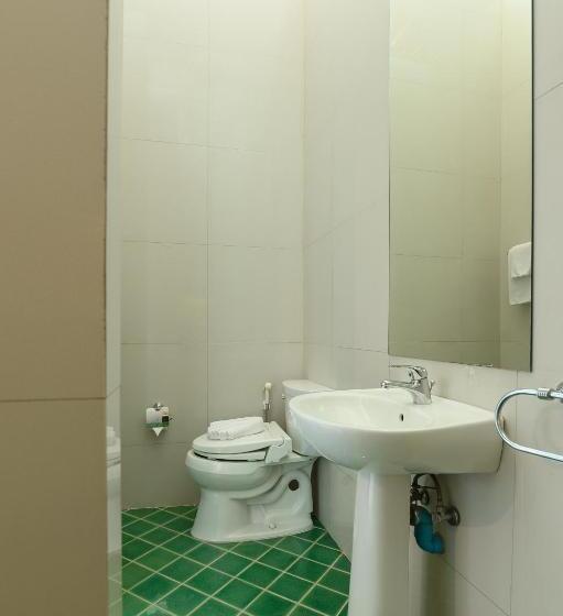 استودیو اجرایی, Hilltop Wellness Resort