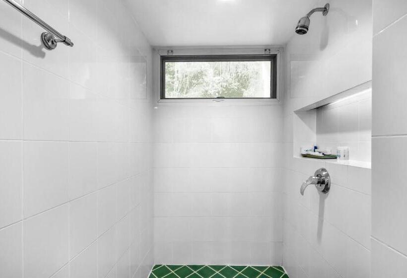 سوییت اجرایی, Hilltop Wellness Resort