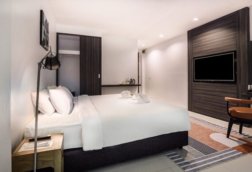 اتاق سوپریور با چشم‌انداز, Hilltop Wellness Resort