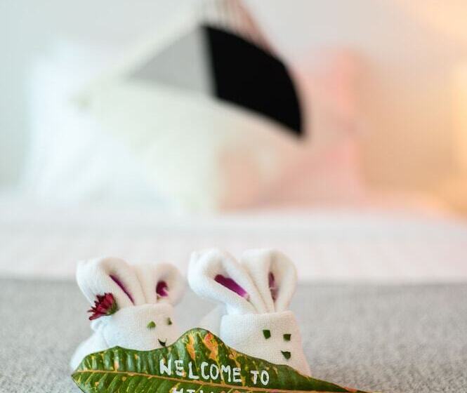 اتاق سوپریور با چشم‌انداز استخر, Hilltop Wellness Resort