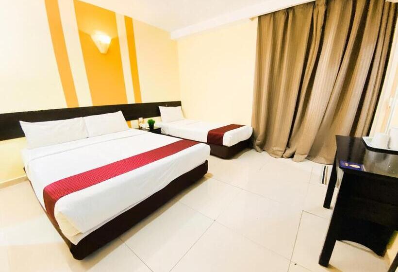 اتاق استاندارد سه تخته با چشم‌انداز, Sun Inns D Mind 3 Seri Kembangan
