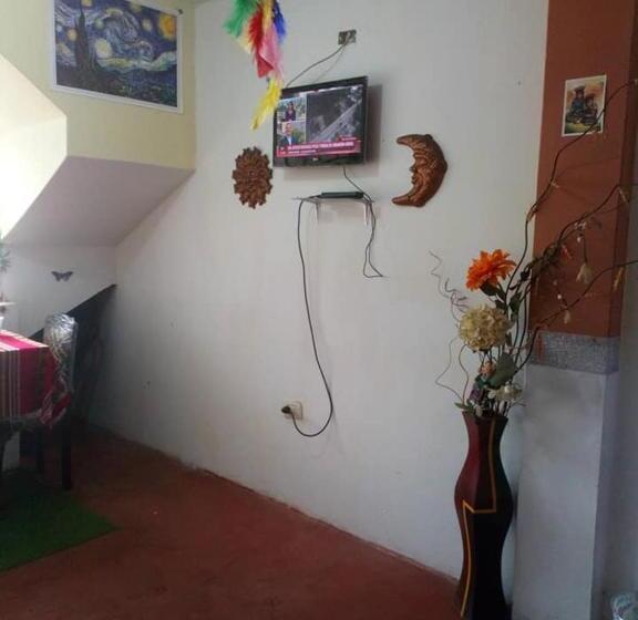 اتاق استاندارد چهار تخته, Inti Hostel Airport
