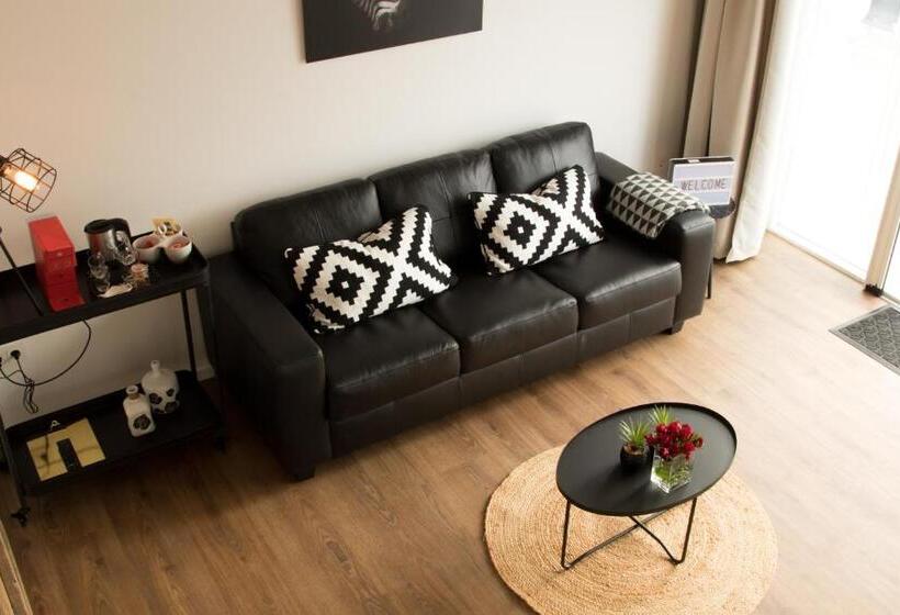 اتاق لوکس با تخت بزرگ, Bnb Purmerland