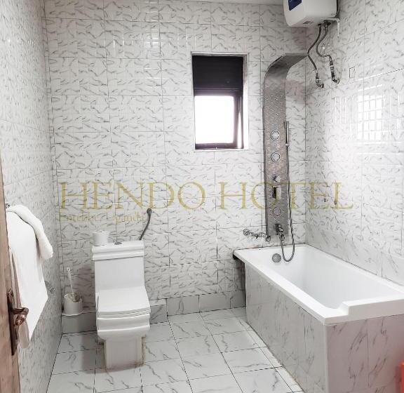 اتاق استاندارد با تخت بزرگ, Hendo