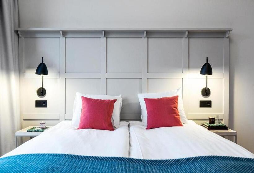 استودیو ساده, Biz Apartment Bromma