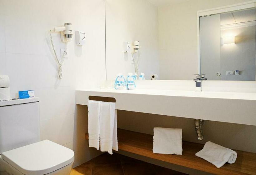 اتاق استاندارد با بالکن, R2 Buganvilla Hotel & Spa