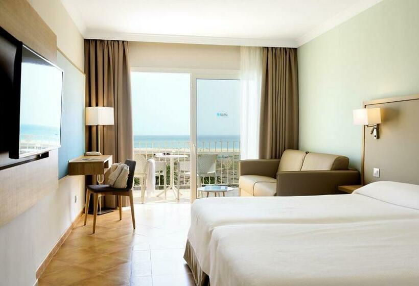اتاق استاندارد با چشم‌انداز استخر, R2 Buganvilla Hotel & Spa