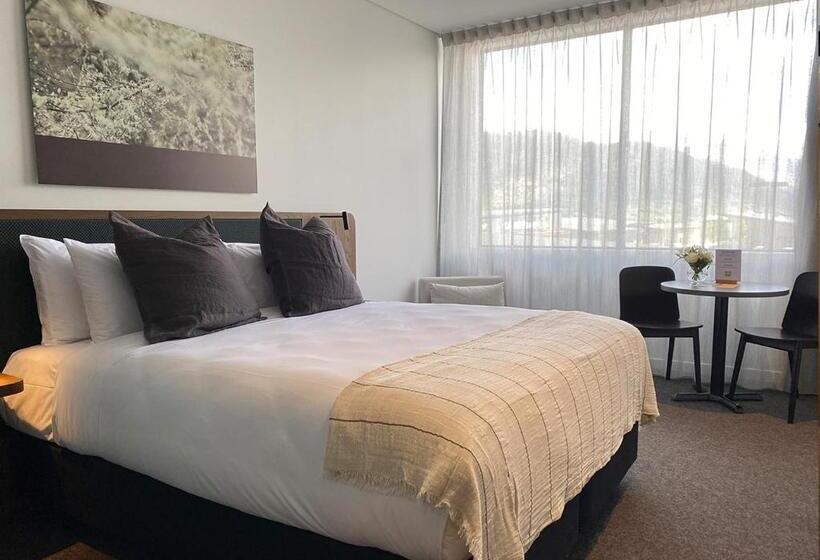 اتاق سوپریور با تخت بزرگ, Sudima Queenstown Five Mile