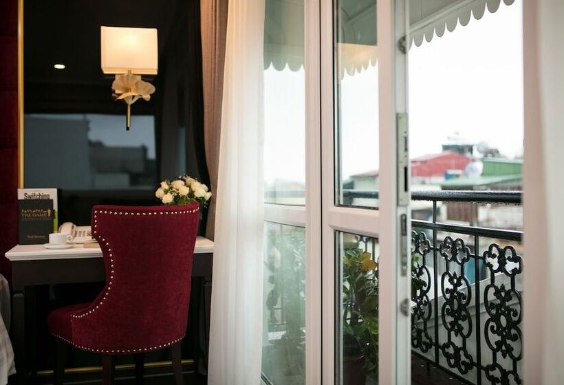 غرفة ديلوكس مطلة على المدينة, Flora Centre Hotel & Spa