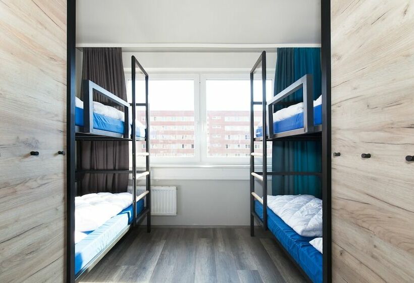 اتاق استاندارد چهار تخته, a&o Koln Neumarkt