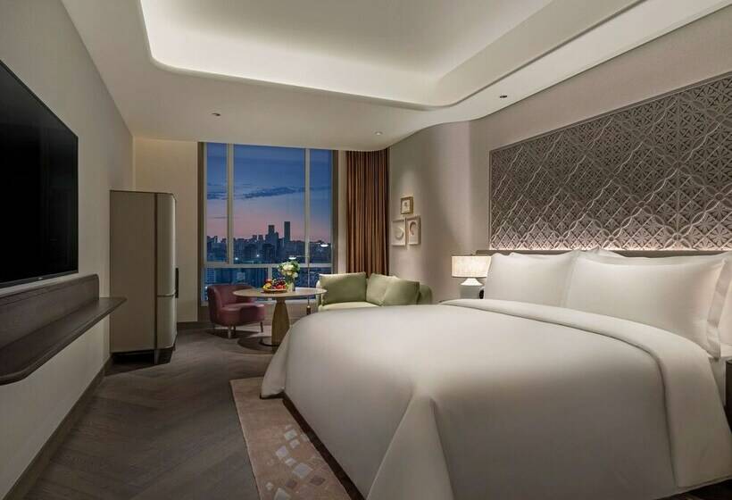 Executive Room, Conrad Urumqi