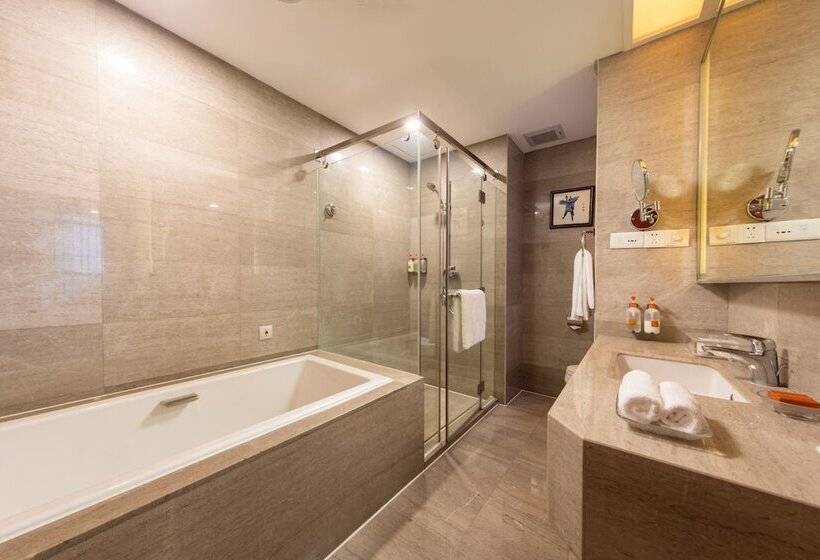 سوئیت کلاب, Crowne Plaza Foshan, An Ihg Hotel   Canton Fair Free Shuttle Bus
