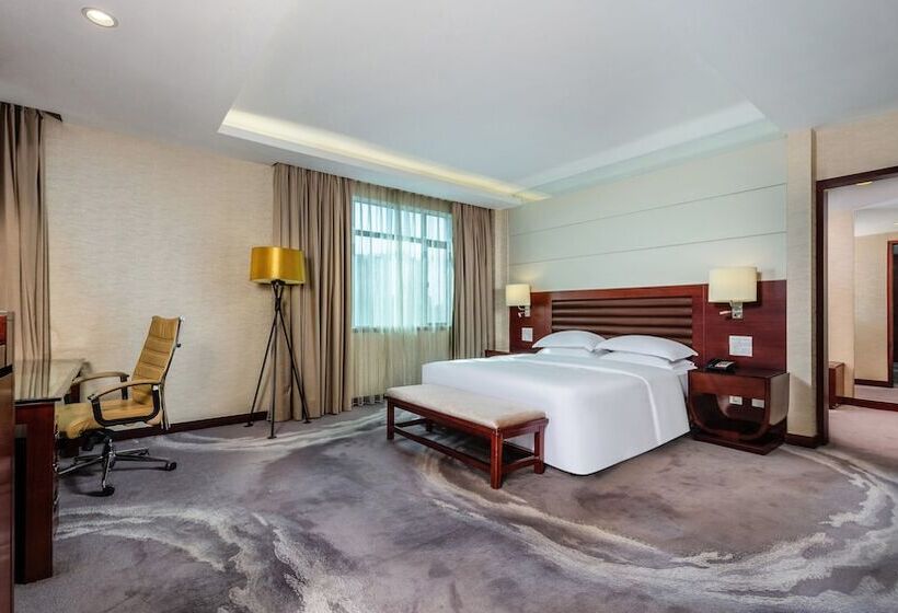 سوئیت کلاب, Crowne Plaza Foshan, An Ihg Hotel   Canton Fair Free Shuttle Bus