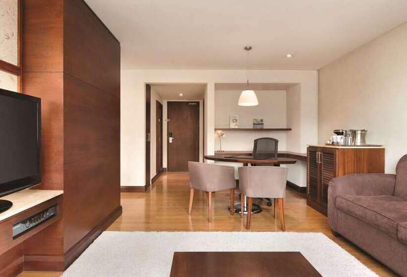 سوئیت پریمیوم, Hilton Hefei