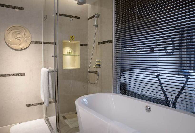 اتاق پرمیوم, Intercontinental Qingdao, An Ihg Hotel   Inside The Olympic Sailing Center