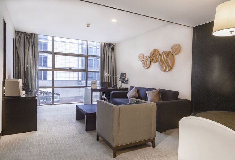 سوییت جونیور با چشم‌انداز شهر, Intercontinental Qingdao, An Ihg Hotel   Inside The Olympic Sailing Center