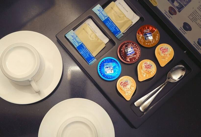 سوییت جونیور با چشم‌انداز شهر, Intercontinental Qingdao, An Ihg Hotel   Inside The Olympic Sailing Center