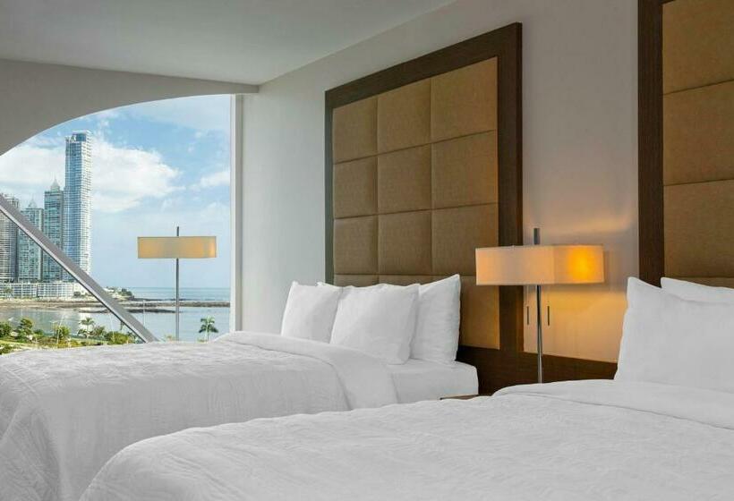 Chambre Deluxe, Le Méridien Panama