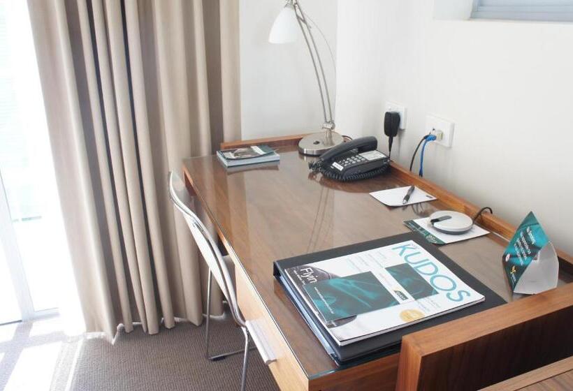 استودیوی استاندارد, Quest Chermside