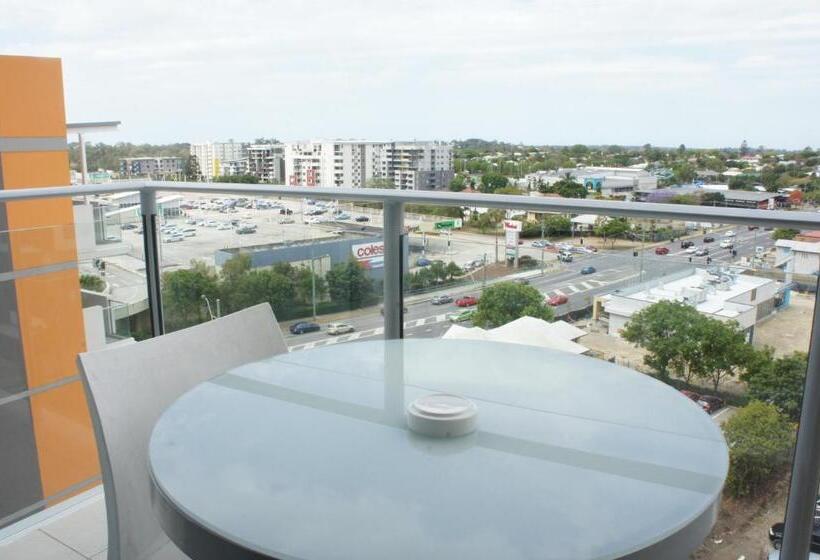 استودیوی استاندارد, Quest Chermside