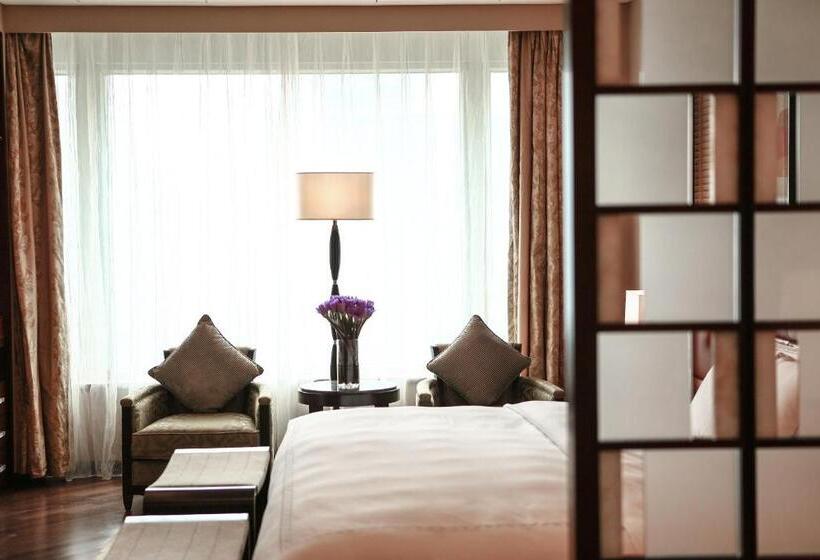 سوییت جونیور کلاب, The Ritz Carlton, Shenzhen, Nearby Futian Cbd, Convention & Exhibition Center, Futian Railway Statio