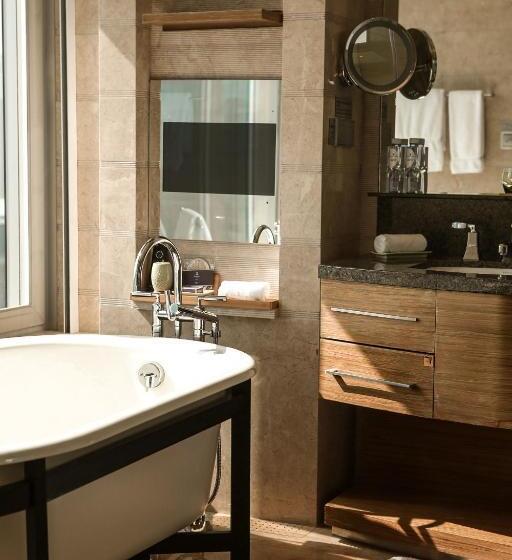 سوئیت کلاب, The Ritz Carlton, Shenzhen, Nearby Futian Cbd, Convention & Exhibition Center, Futian Railway Statio