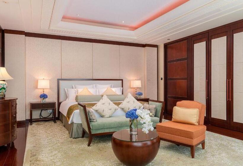 سوئیت کلاب, The Ritz Carlton, Shenzhen, Nearby Futian Cbd, Convention & Exhibition Center, Futian Railway Statio