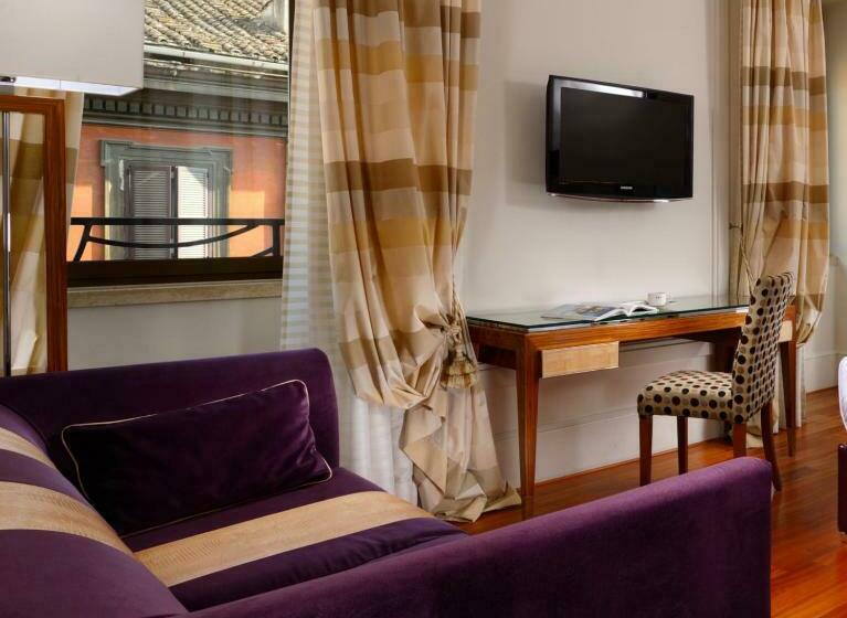 Executive Kamer, Unahotels Decò Roma