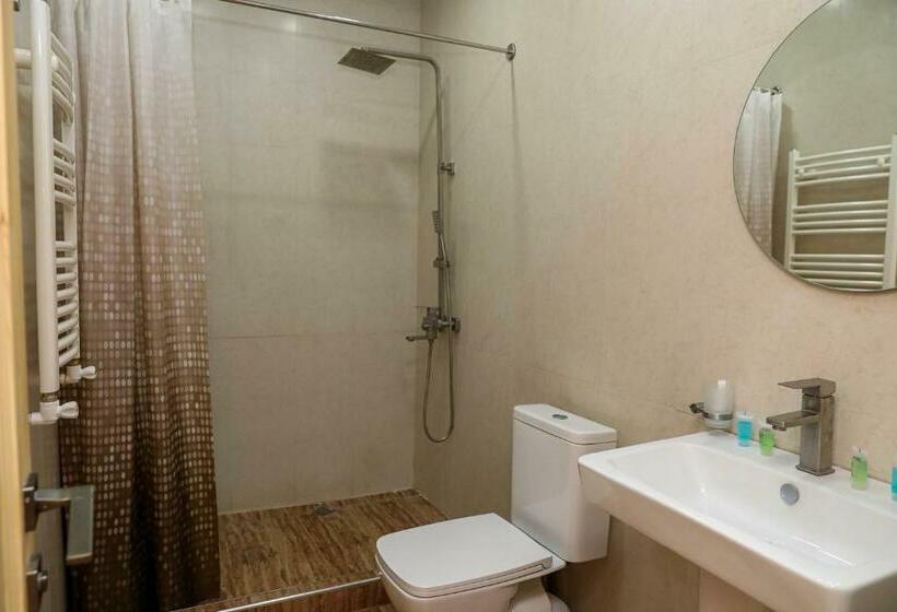 اتاق اکونومی, Getap Resort Arzni