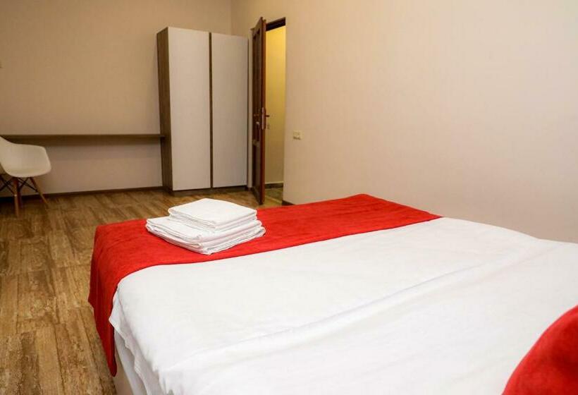اتاق خانوادگی, Getap Resort Arzni