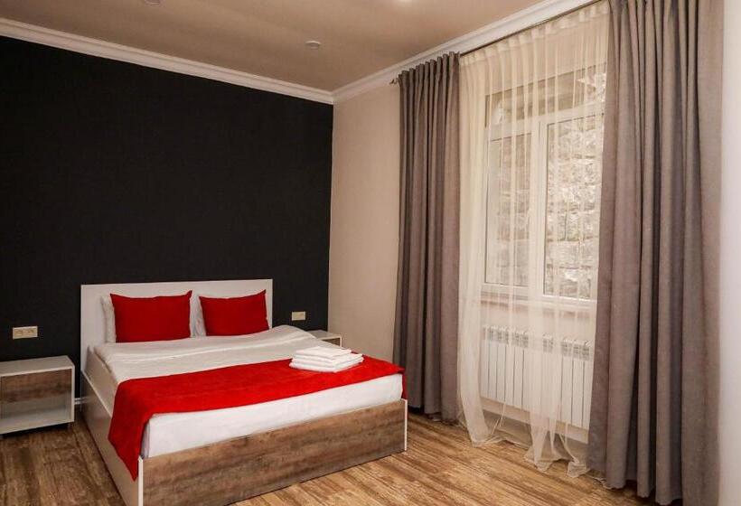 اتاق خانوادگی, Getap Resort Arzni