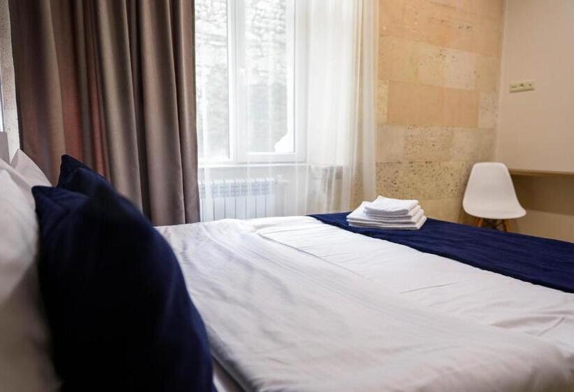 اتاق لوکس خانوادگی, Getap Resort Arzni