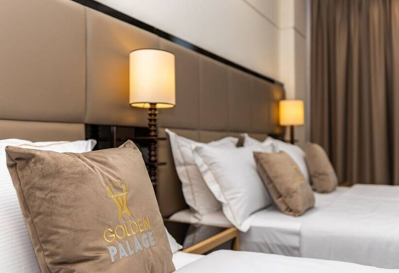 اتاق استاندارد سه نفره, Golden Palace