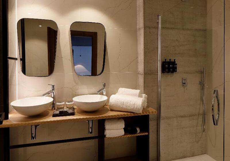 سوییت جونیور, Munna Hotel Boutique