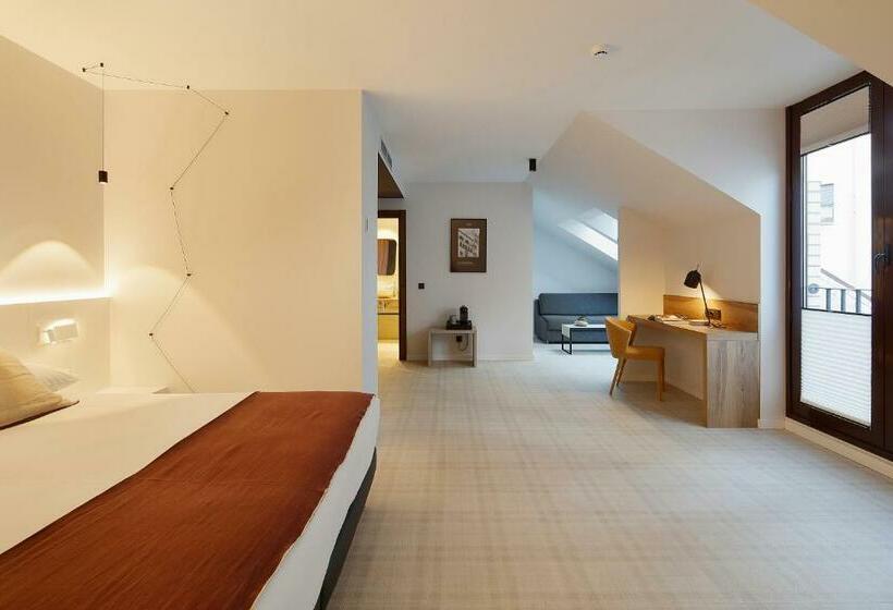 سوییت جونیور, Munna Hotel Boutique